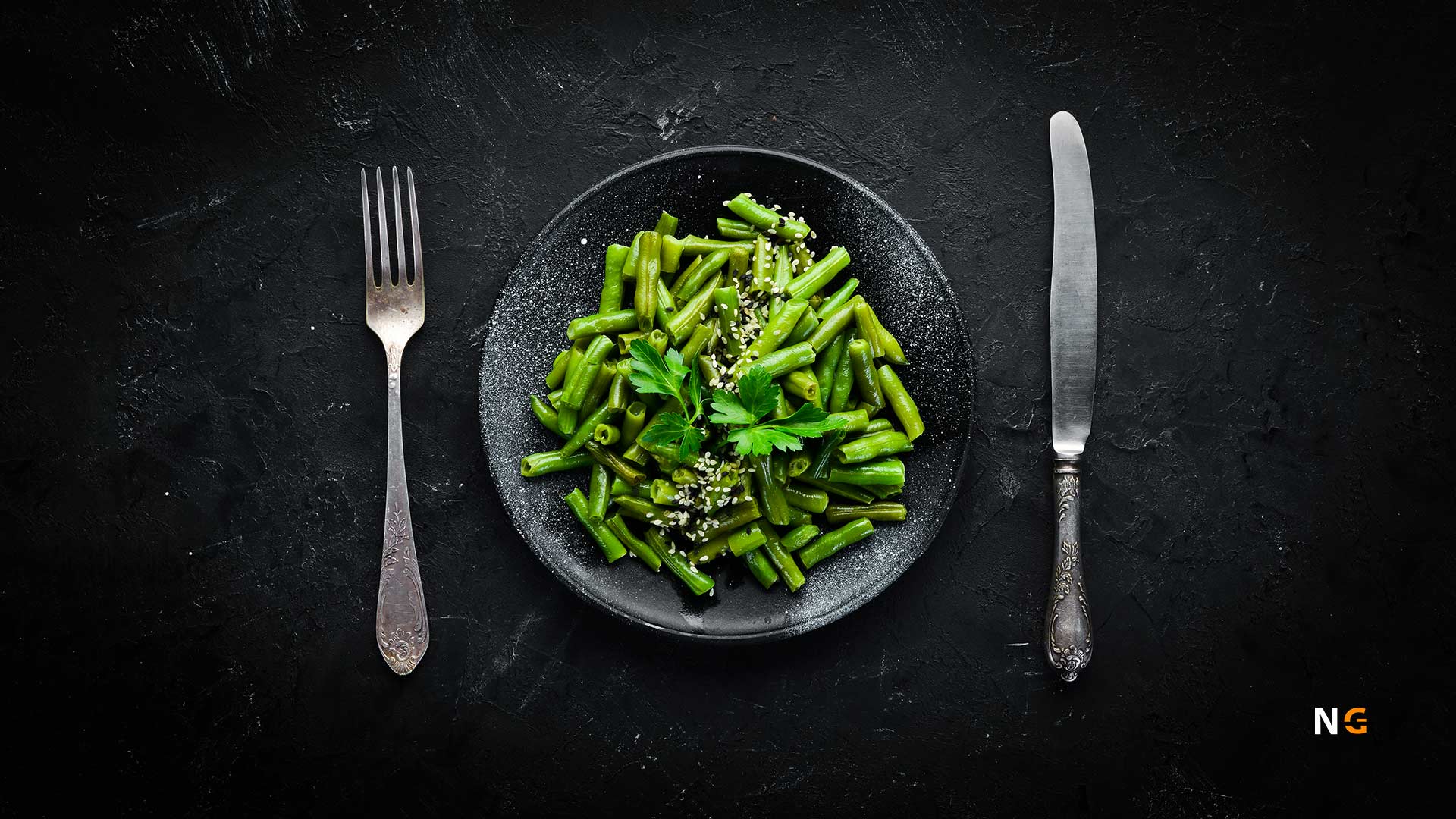 Balsamic Asparagus Salad 
