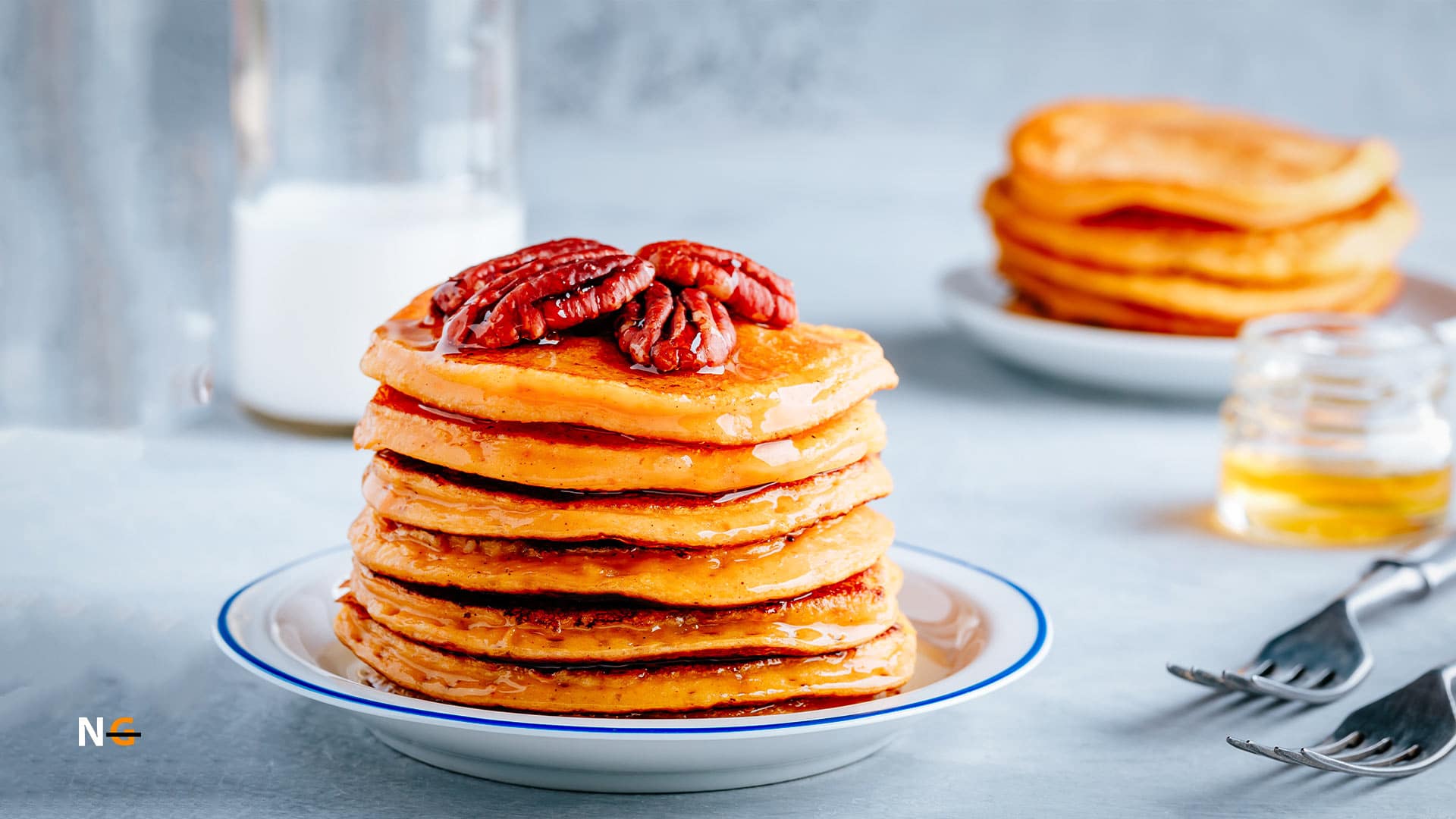 Cinnamon Pumpkin Pancakes 