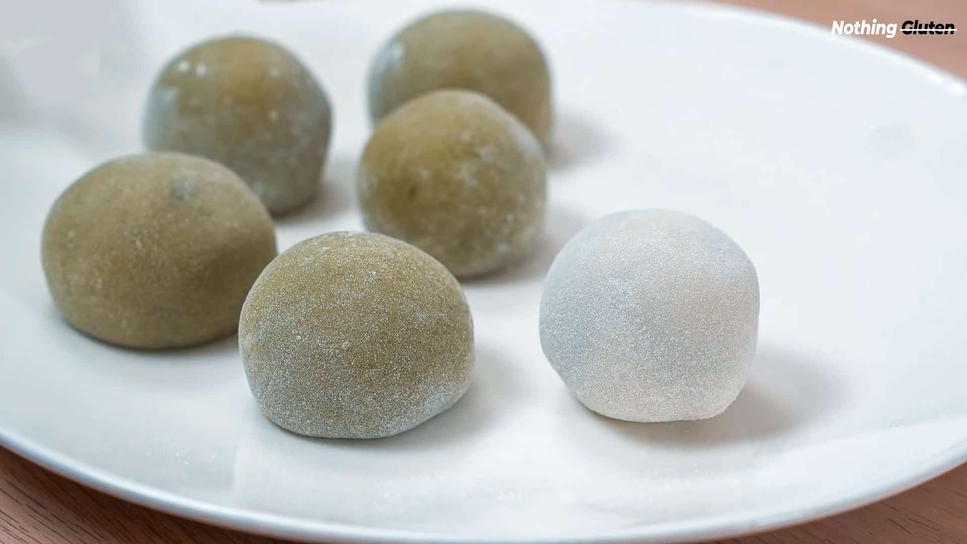 What are the Ingredients in Mochi